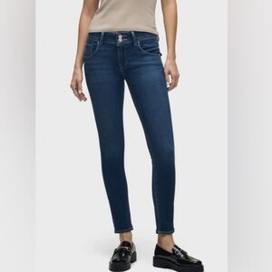 Hudson Collin Flap Pockets Mid-Rise Medium Wash Skinny Jeans Size 28